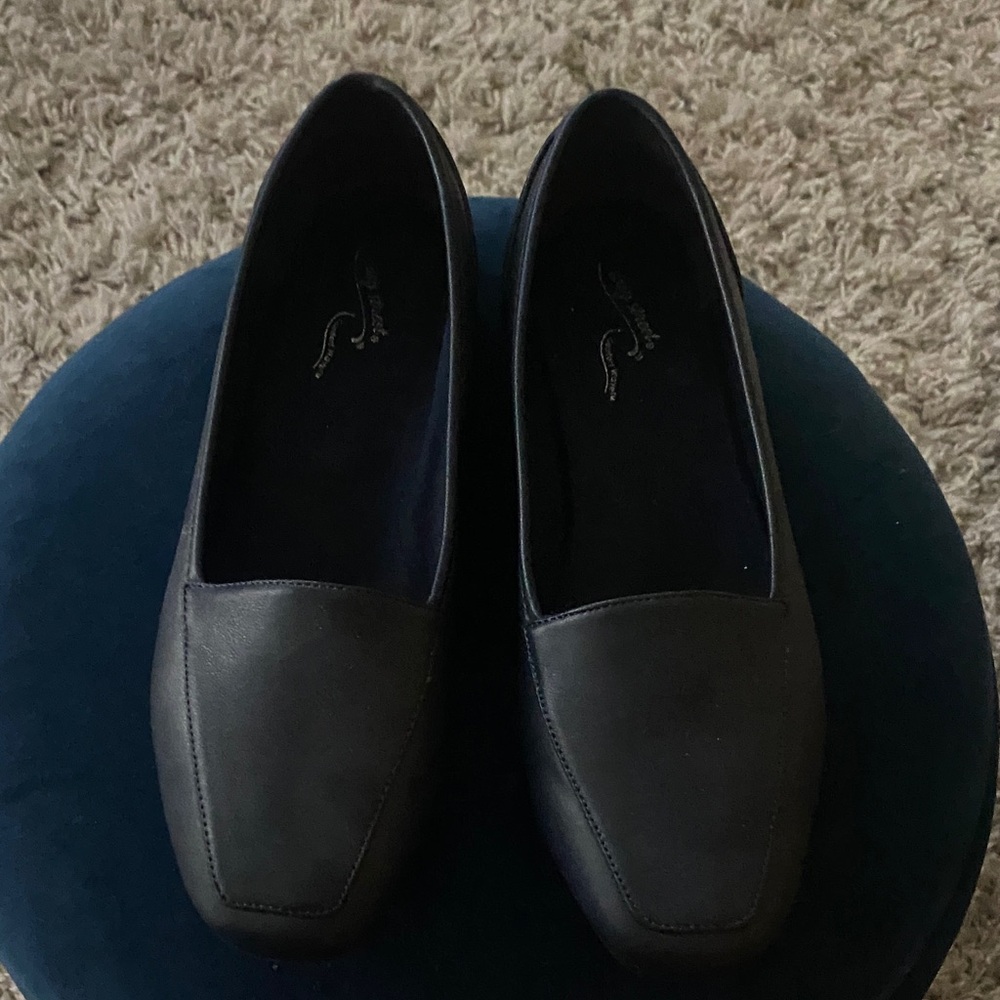 Elegant Navy Women's Loafers